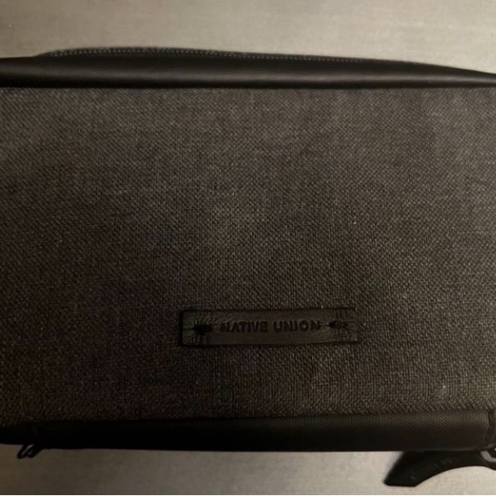 Native Union tech organizer